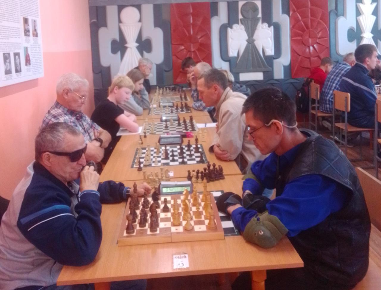 Рубцовчане успешно выступили в турнире по шахматам