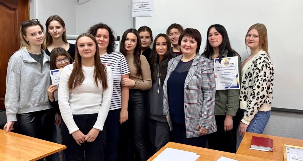 Студенты кафедры молодёжной и социальной политики Алтайского государственного университета стали участниками стажировочной площадки, организованной для них на базе АКОО «Белые вершины»