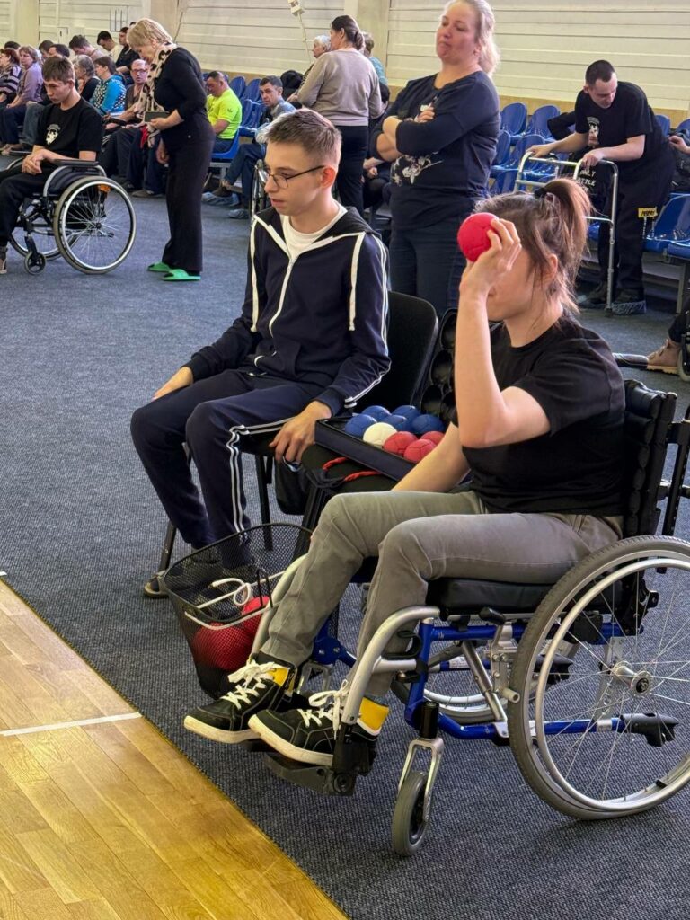 Соревнования по бочча в Барнауле: спорт без границ