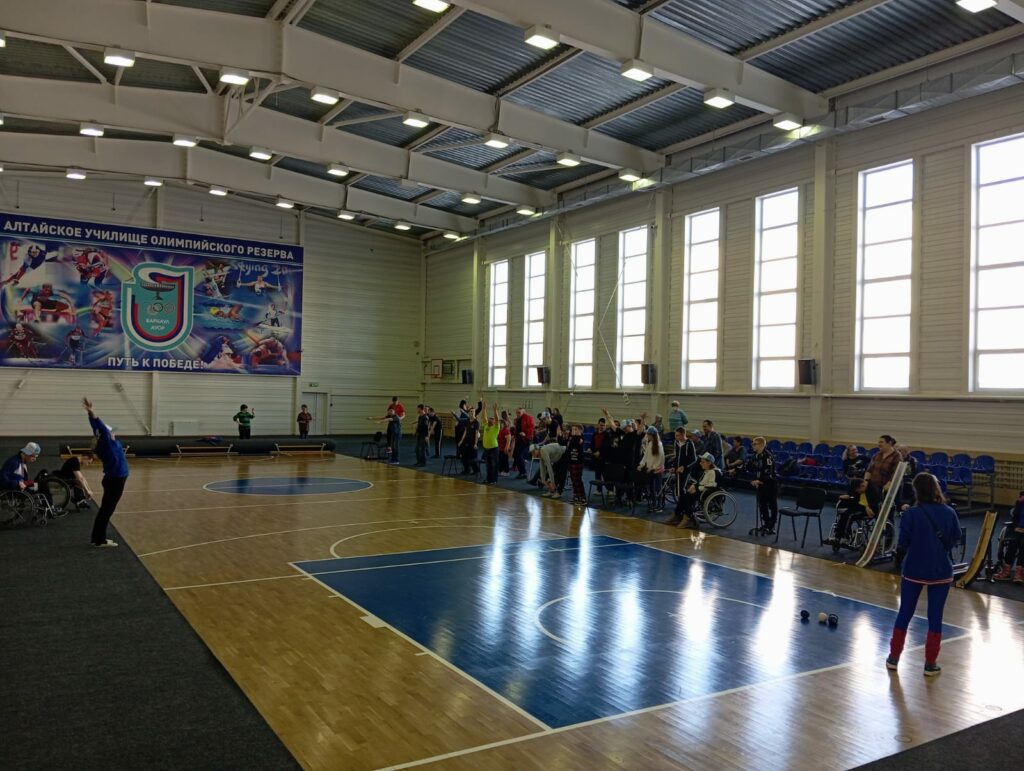 Соревнования по бочча в Барнауле: спорт без границ