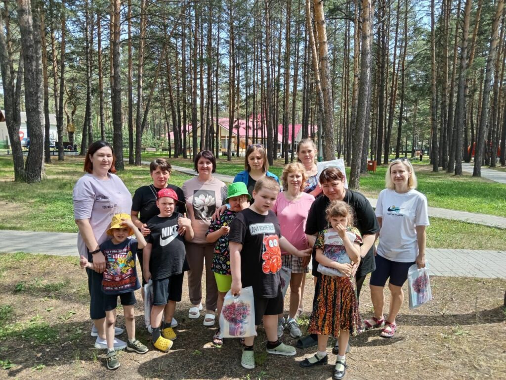 Елизавета Мясникова посетила лагерь «Гагарин»: лето для детей с инвалидностью