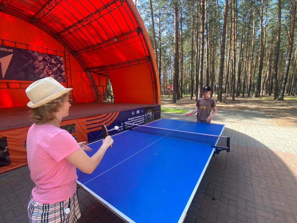 Елизавета Мясникова посетила лагерь «Гагарин»: лето для детей с инвалидностью