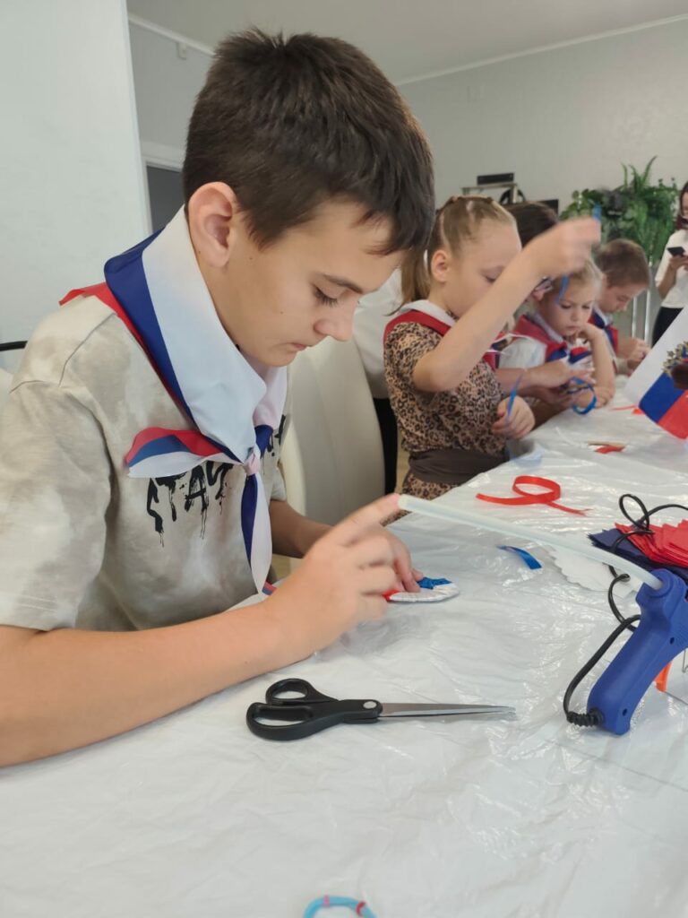 День государственного флага России в Центре социальной реабилитации инвалидов и ветеранов боевых действий