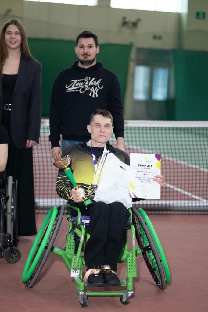 Успешный сезон: теннисисты на колясках из Барнаула покоряют всероссийские турниры