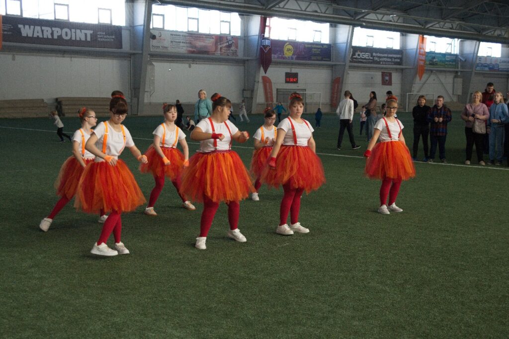 «Осенний калейдоскоп» собрал в Барнауле более 300 участников в одну большую дружную семью