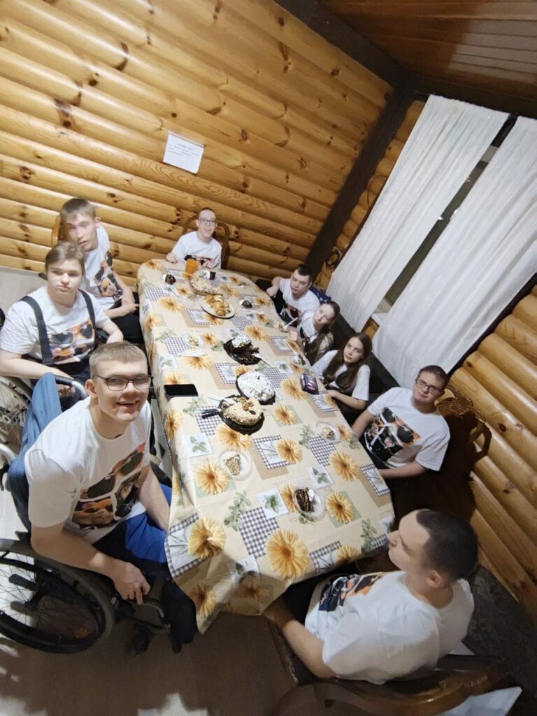 В ритме Алтая: как барнаульские инваспортсмены зарядились силой и командным духом на сборах в Манжероке