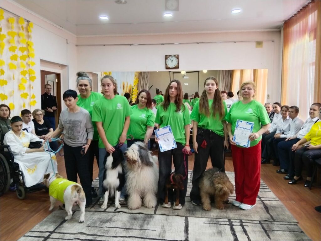 Два ноябрьских дня, полных открытий и радости: «Незабудка» побывала в музее Титова и ребят навестила «Собатека»