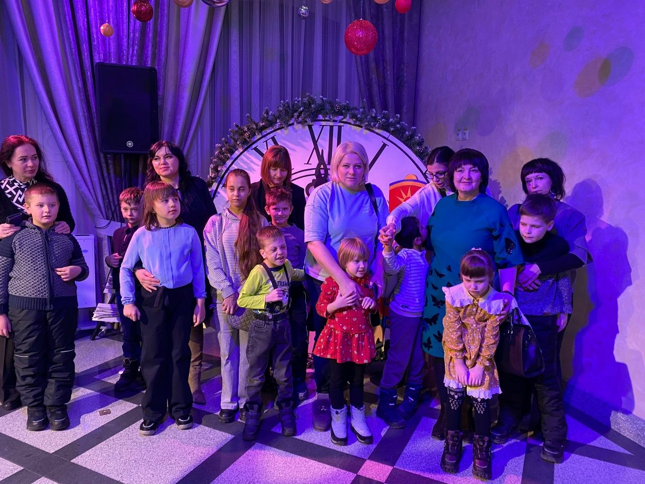 Подопечные АКОО «Белые вершины» посетили новогодний спектакль «Щелкунчик»