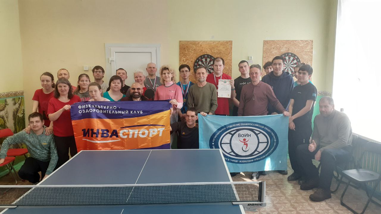 Международный турнир по настольному теннису в Барнауле собрал спортсменов в честь годовщины Сталинградской победы