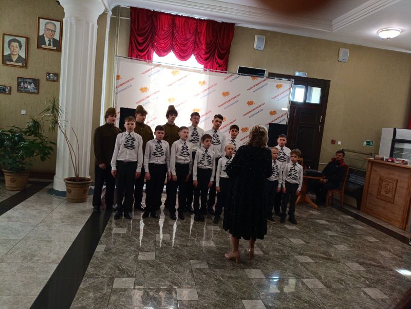 «Время выбрало нас»: члены рубцовской организации ВОС приняли участие в благотворительном бале памяти погибших героев СВО